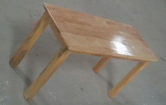 Tableau en bois solide de meubles de salle de classe de jardin d'enfants pour l'étude d'enfants
